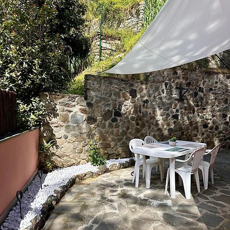 Terrace & Parking - Holiday Home Near Fegina Beach مونتيروسّو ال ماري المظهر الخارجي الصورة