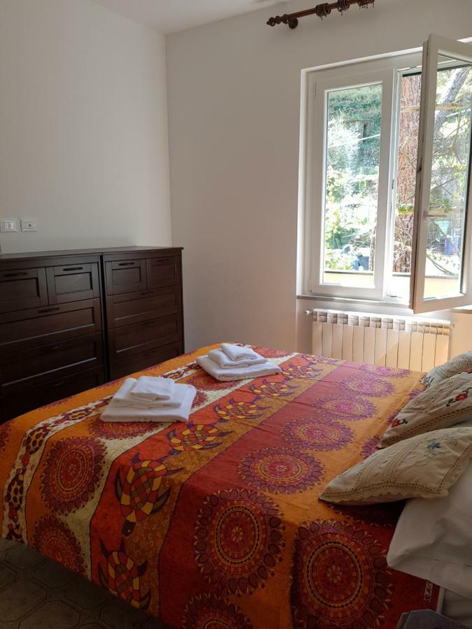 Terrace & Parking - Holiday Home Near Fegina Beach مونتيروسّو ال ماري المظهر الخارجي الصورة